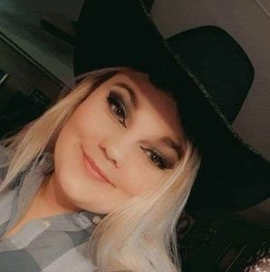 Meet your Posher, Faith